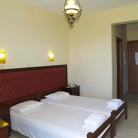 Lorenzo 2* Lassi (Kefalonia)