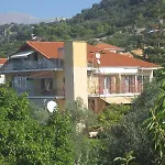 Lorenzo 2* Lassi (Kefalonia)