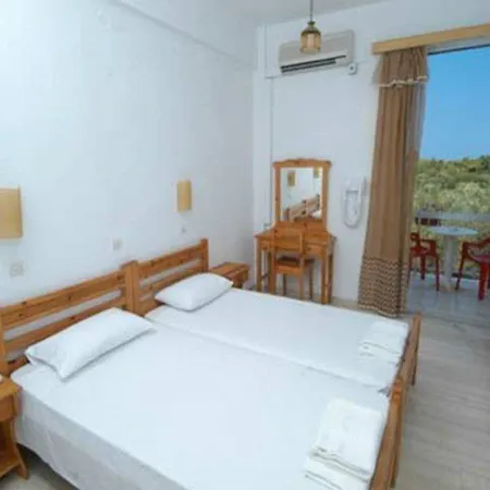 Lorenzo Hotel 2*