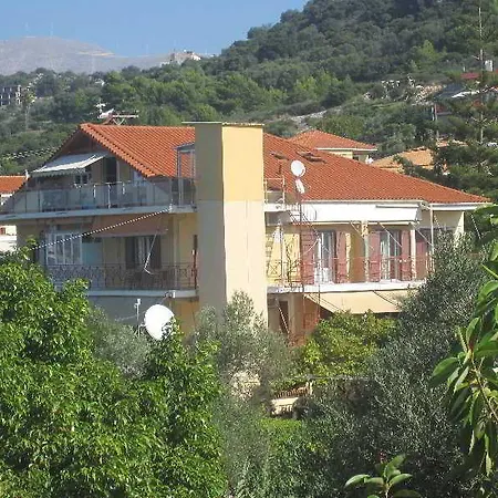 Lorenzo 2* Lassi (Kefalonia)